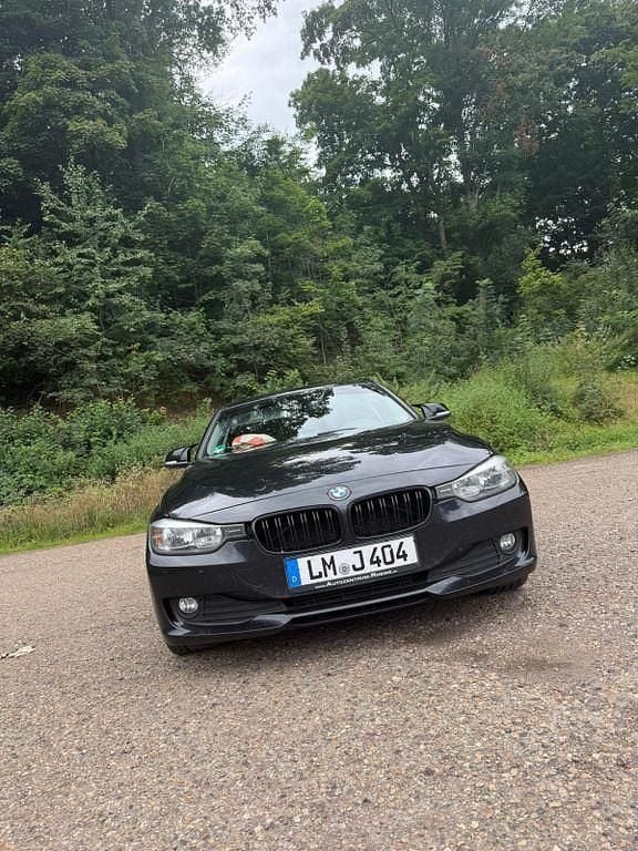 Schwarz Gebraucht 2012 BMW 316 Limousine | 7.500 € (Superpreis) - Bild 1/4