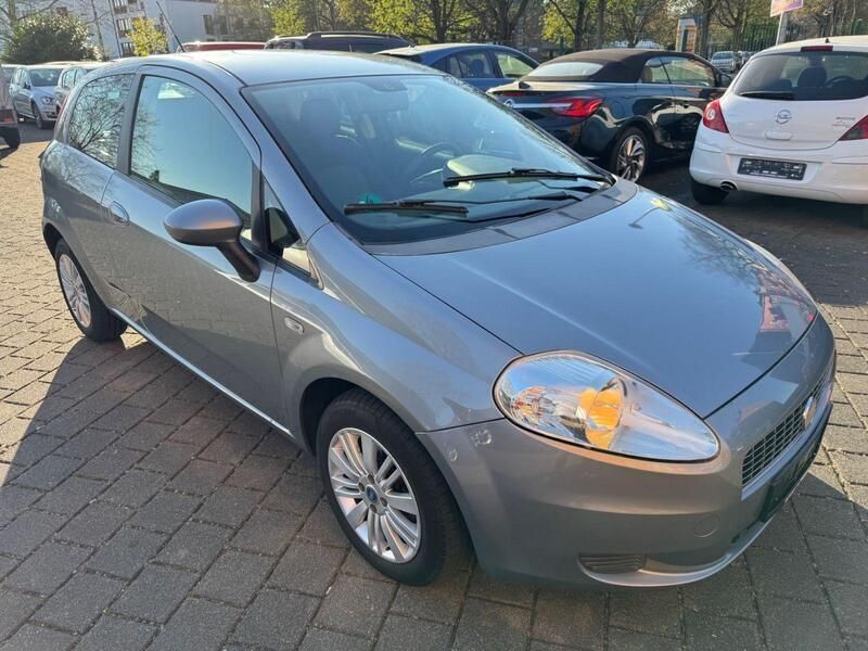 Gebraucht Fiat Grande Punto Dynamic 77 PS (56 kW) 2007 Silber Kleinwagen