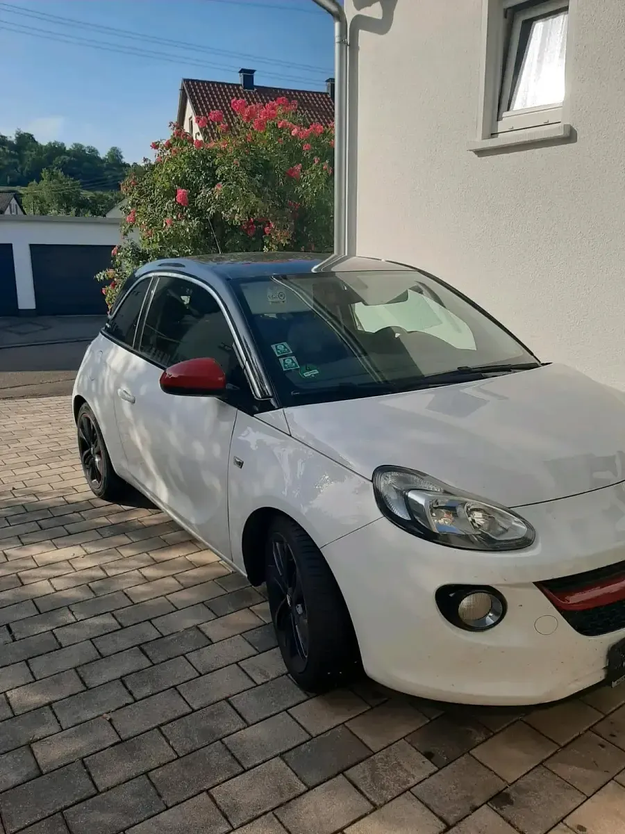 Second-hand Opel Adam 84 CP (61 kW) 2015 Alb Hatchback
