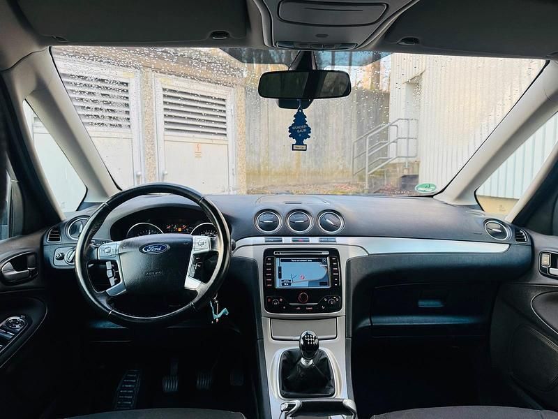 Gebraucht Ford Galaxy Titanium 140 PS (102 kW) 2011 Blau Van / Kleinbus