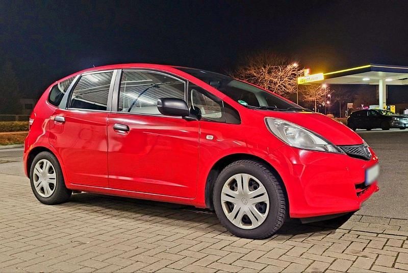 Gebraucht Honda Jazz 90 PS (66 kW) 2011 Rot Kleinwagen