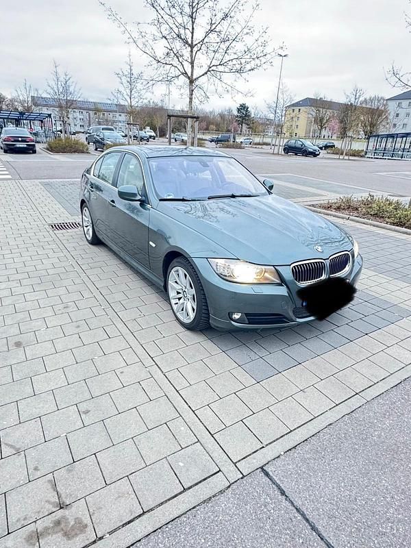 Gebraucht BMW 330 245 PS (180 kW) 2009 Grau Limousine