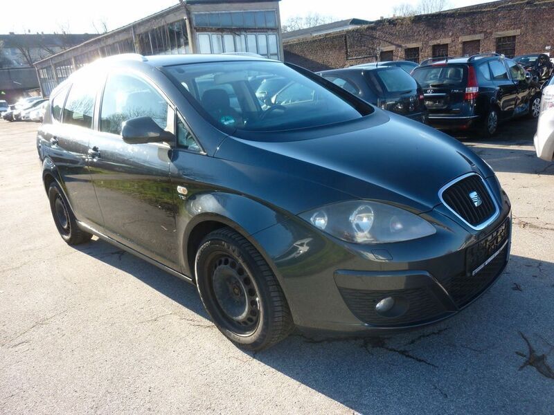 Gebraucht Seat Altea XL Stylance 125 PS (91 kW) 2011 Schwarz Van / Kleinbus