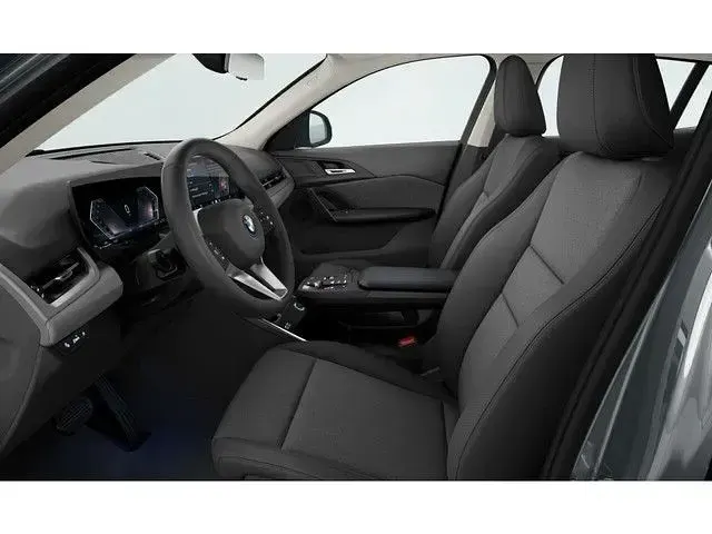 Gebraucht BMW X2 163 PS (119 kW) 2025 Silber SUV