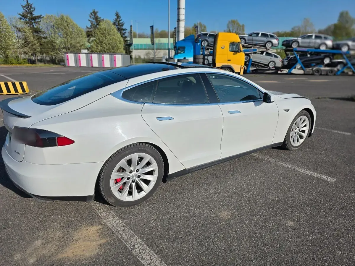 Gebraucht Tesla Model S 330 kW (450 PS) 2014 Weiß Kleinwagen