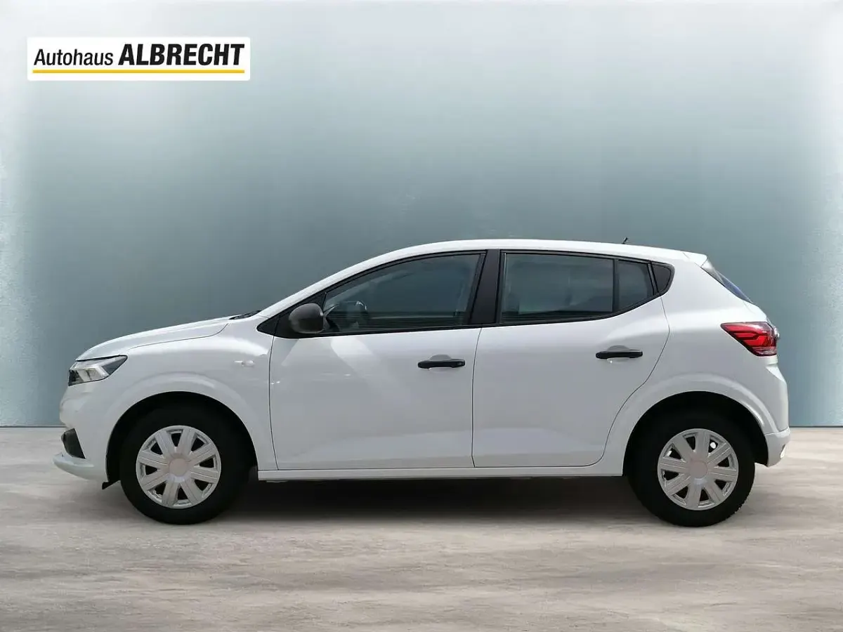 Gebraucht Dacia Sandero Essentiel 101 PS (74 kW) 2023 Gletscherweiss Limousine