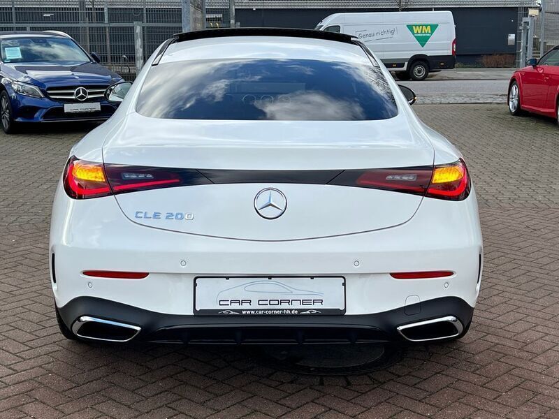 Gebraucht Mercedes CLE200 AMG Line Premium 227 PS (166 kW) 2024 Polarweiss  unilack Coupé