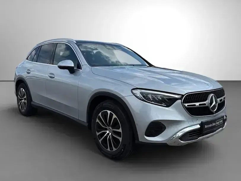 Gebraucht Mercedes GLC220 Avantgarde 197 PS (144 kW) 2025 Silber SUV