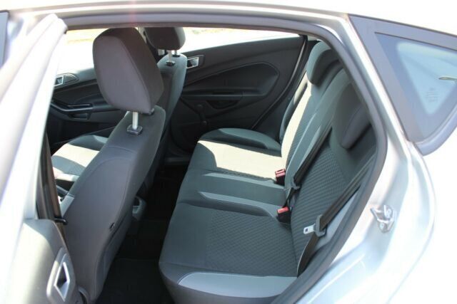 Gebraucht Ford Fiesta SYNC Edition 75 PS (55 kW) 2016 Silber metallic Kleinwagen