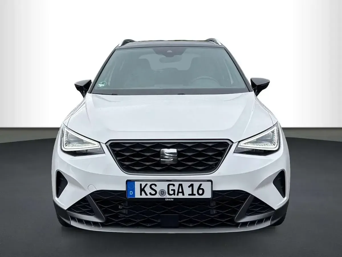 Gebraucht Seat Arona FR 116 PS (85 kW) 2025 "candy" weiss SUV