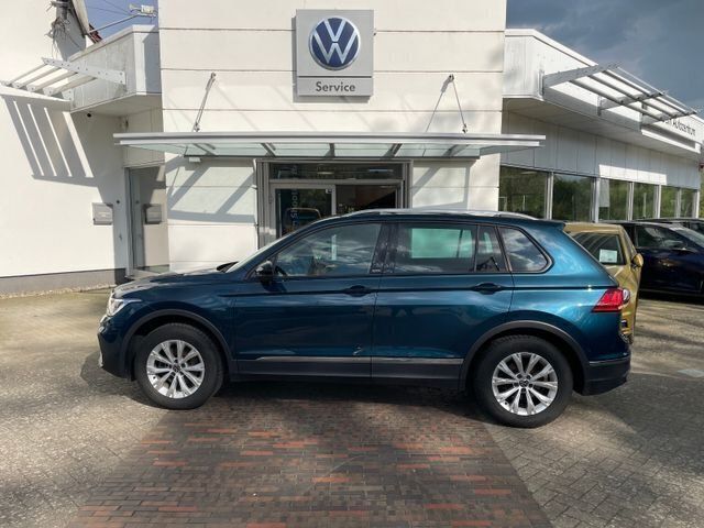 Gebraucht VW Tiguan Active 150 PS (110 kW) 2022 Nightshade blue metallic (metallic) SUV