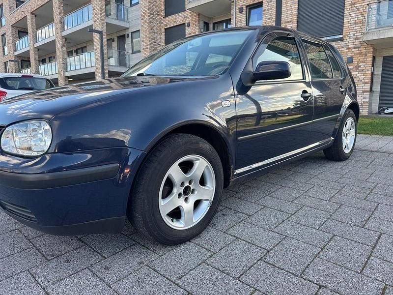 Gebraucht VW Golf IV Edition 75 PS (55 kW) 2000 Blau Limousine