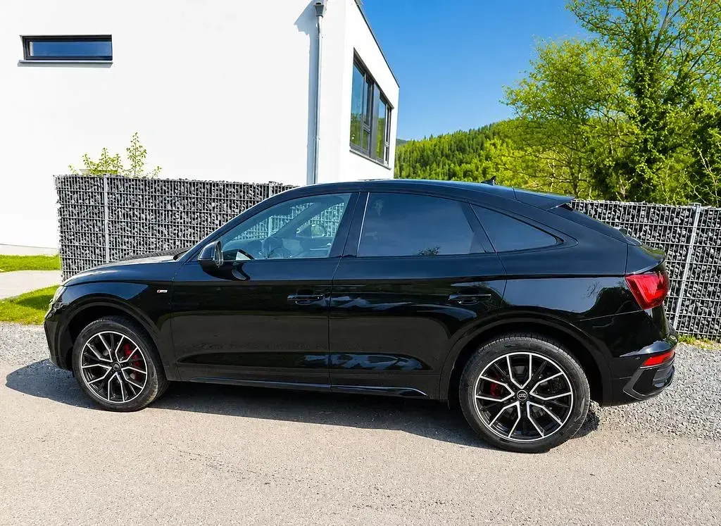 Gebraucht Audi Q5 Business 204 PS (150 kW) 2024 Schwarz SUV