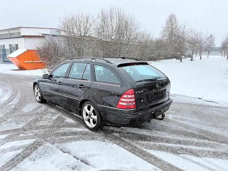 Gebraucht Mercedes C320 224 PS (164 kW) 2006 Schwarz Kombi