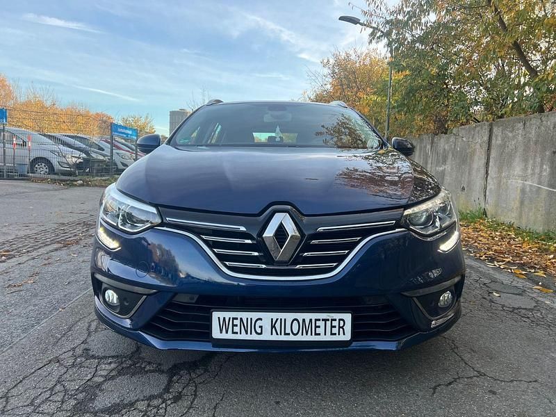 Blau Gebraucht 2018 Renault Mégane GrandTour Kombi | 9.000 € (Superpreis) - Bild 1/4