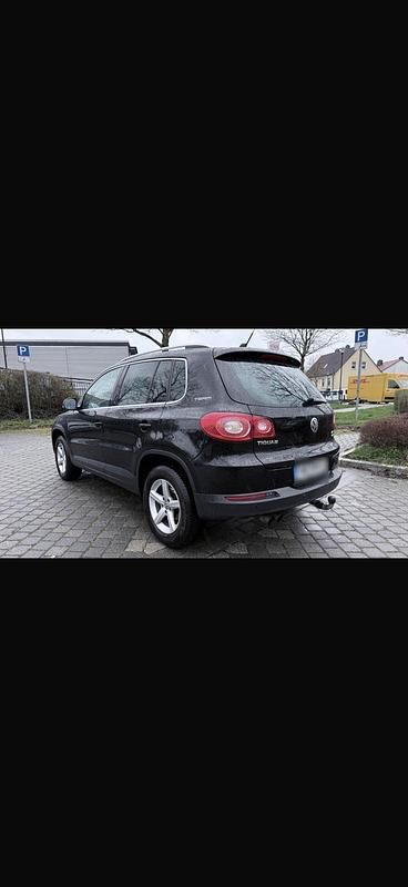 Gebraucht VW Tiguan 140 PS (102 kW) 2011 Schwarz SUV