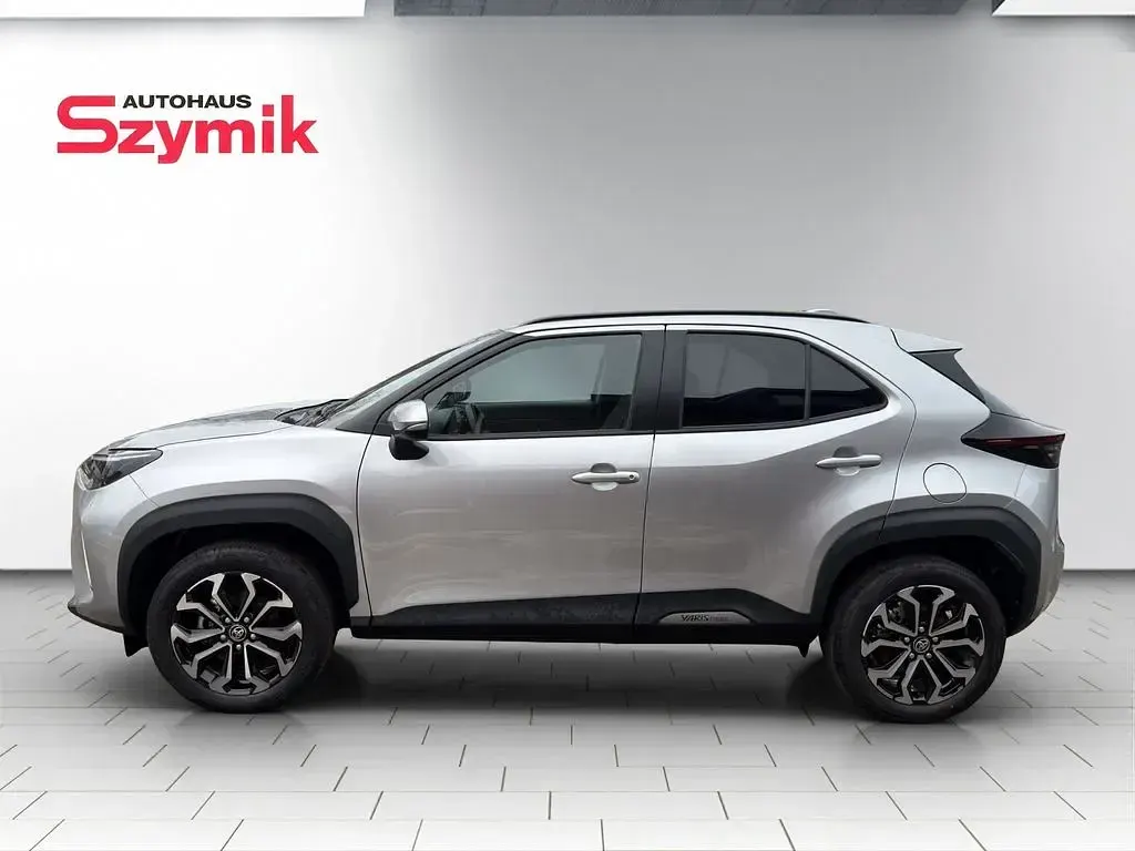 Gebraucht Toyota Yaris Cross Style 131 PS (96 kW) 2026 Silber SUV