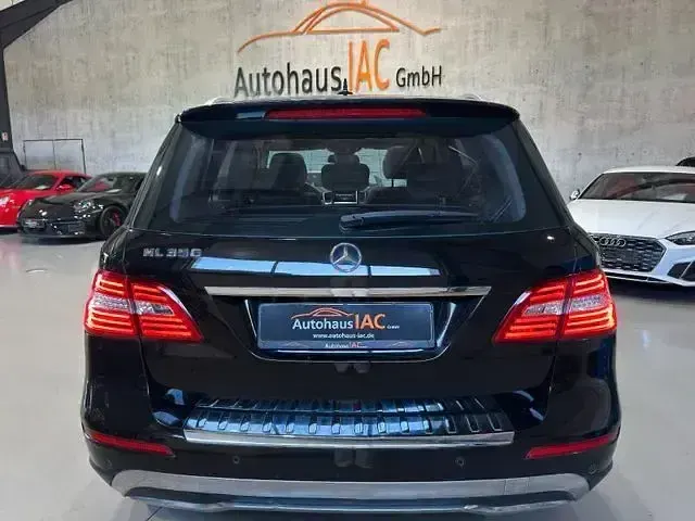 Gebraucht Mercedes ML350 306 PS (225 kW) 2013 Schwarz SUV