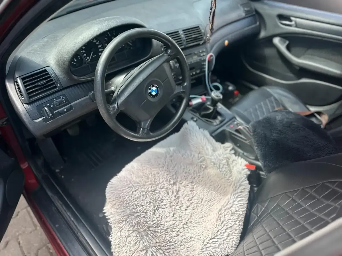 Gebraucht BMW 316 105 PS (77 kW) 2000 Rot Limousine