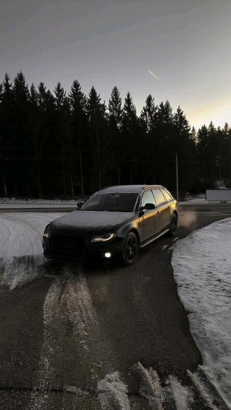 Gebraucht Audi A4 120 PS (88 kW) 2011 Schwarz Kombi