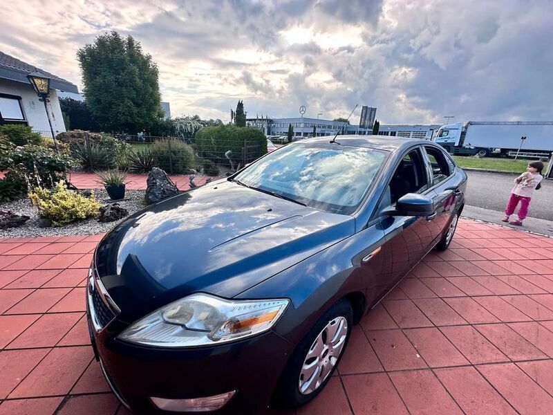 Grau Gebraucht 2009 Ford Mondeo Trend Limousine | 4.450 € (Fairer Preis) - Bild 1/4