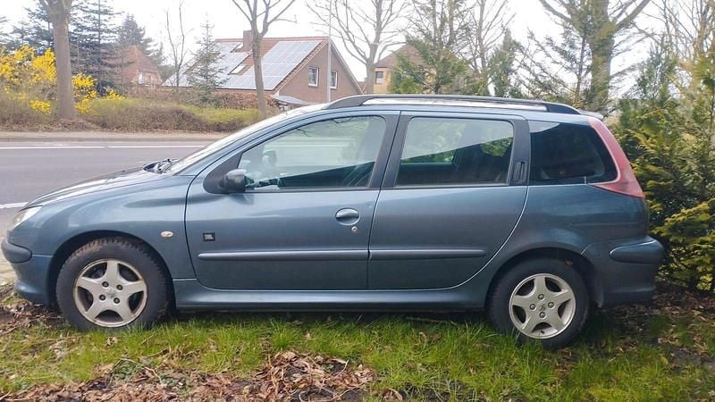 Gebraucht Peugeot 206 74 PS (54 kW) 2007 Grau Kombi
