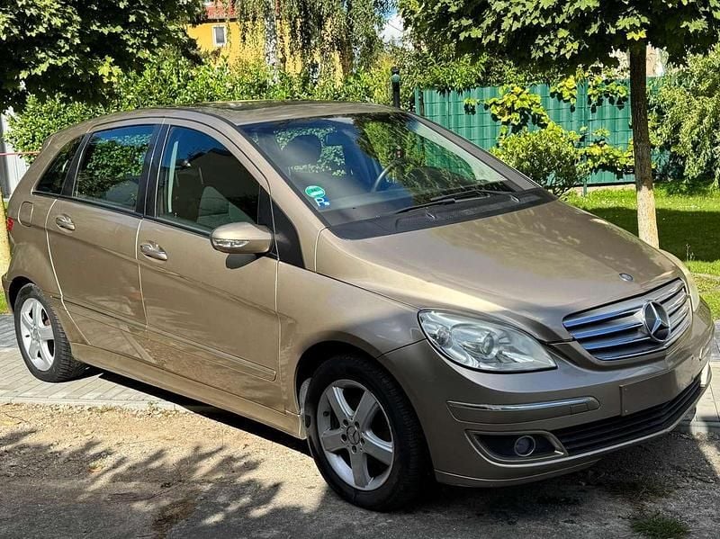 Gold Gebraucht 2005 Mercedes B170 Van / Kleinbus | 3.000 € (Guter Preis) - Bild 1/4