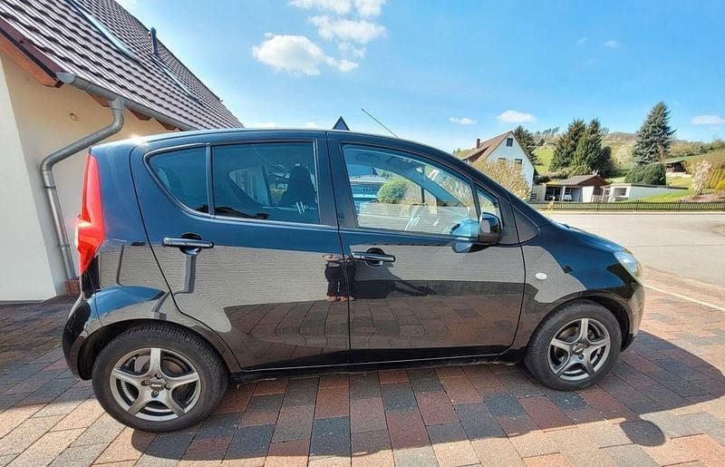 Gebraucht Opel Agila Edition 86 PS (63 kW) 2009 Schwarz Kleinwagen