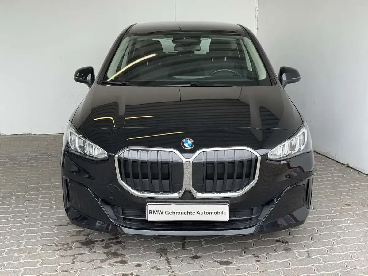 Gebraucht BMW 218 Active Tourer 136 PS (100 kW) 2023 Schwarz Van / Kleinbus