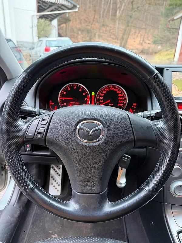 Gebraucht Mazda 6 Inclusive 166 PS (122 kW) 2003 Silber Kombi