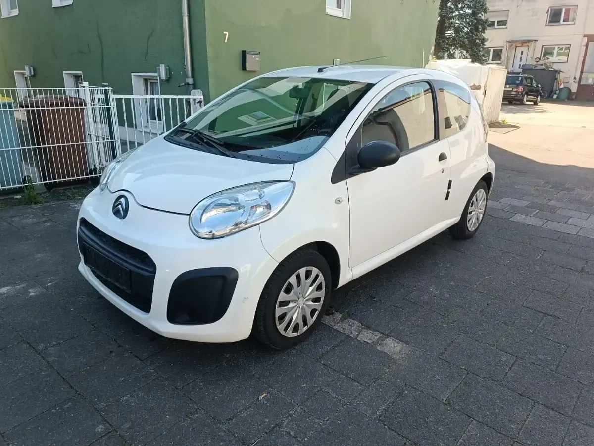 Gebraucht Citroën C1 68 PS (50 kW) 2012 Weiß Kleinwagen