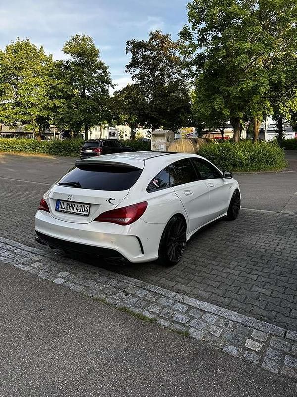 Gebraucht 2015 Mercedes CLA45 AMG Shooting Brake AMG Kombi | 23.000 € (Teuer) - Bild 1/4