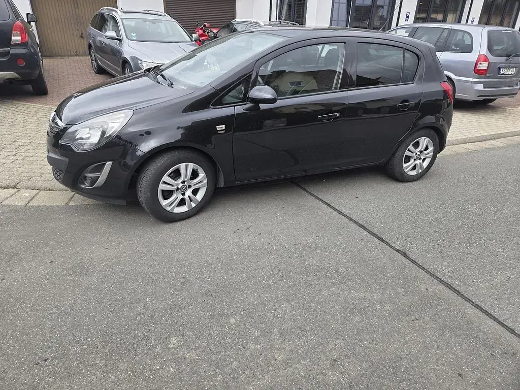 Gebraucht Opel Corsa Energy 87 PS (63 kW) 2014 Schwarz Kleinwagen