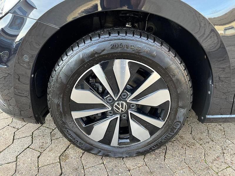 Gebraucht VW Touran Move 150 PS (110 kW) 2024 Deep black perleffekt Van / Kleinbus