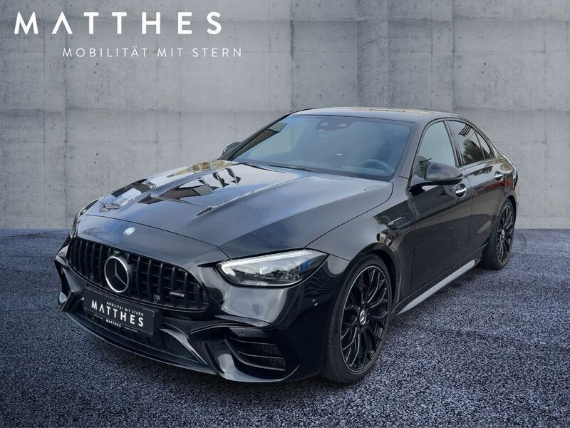 Obsidianschwarz metalliclack Gebraucht 2024 Mercedes C63 S E Performance AMG Limousine | 83.915 € - Bild 1/4