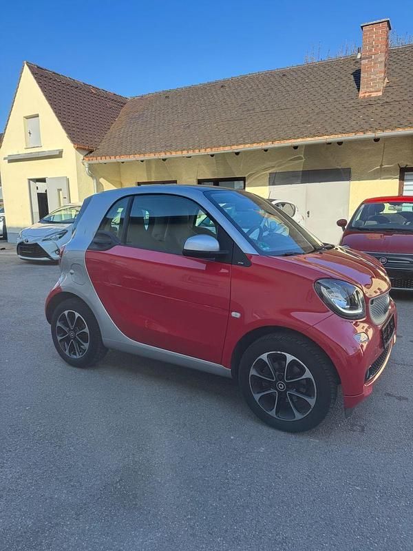 Gebraucht Smart ForTwo Coupé Prime 71 PS (52 kW) 2016 Rot Coupé