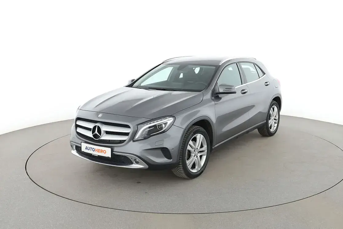 Gebraucht Mercedes GLA200 Urban 136 PS (100 kW) 2016 SUV