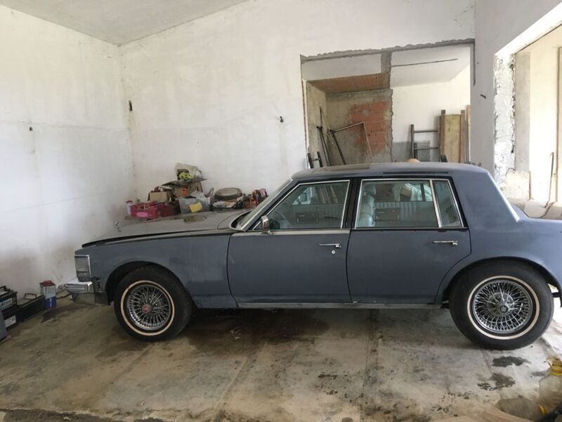 Silber Gebraucht 1979 Cadillac Seville Limousine | 5.750 € - Bild 1/4