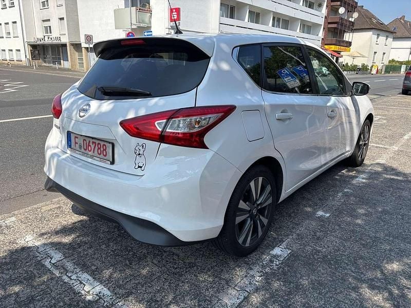 Gebraucht Nissan Pulsar N-Connecta 116 PS (85 kW) 2017 Weiß Kleinwagen