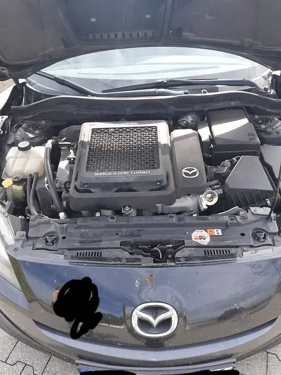 Używany Mazda 3 260 KM (191 kW) 2011 Czarny Sedan/Limuzyna