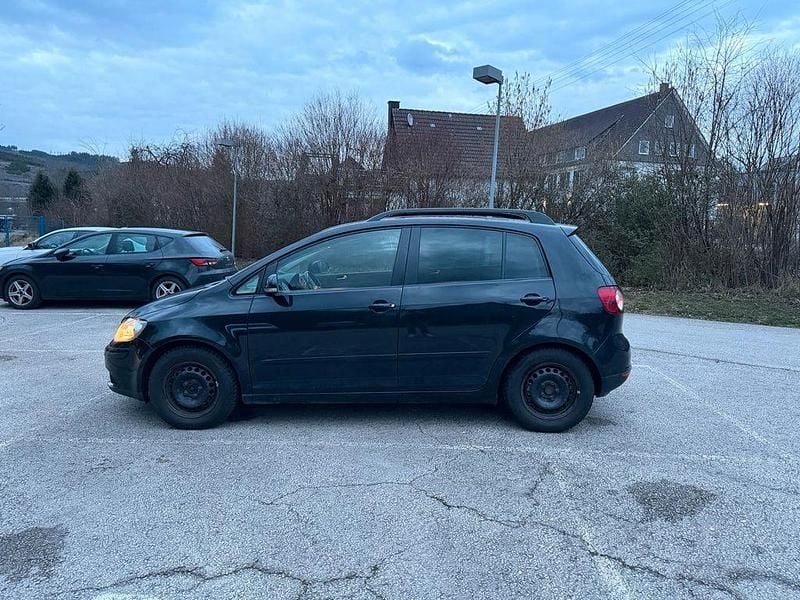 Gebraucht VW Golf Plus Cross S 122 PS (89 kW) 2008 Schwarz Van / Kleinbus
