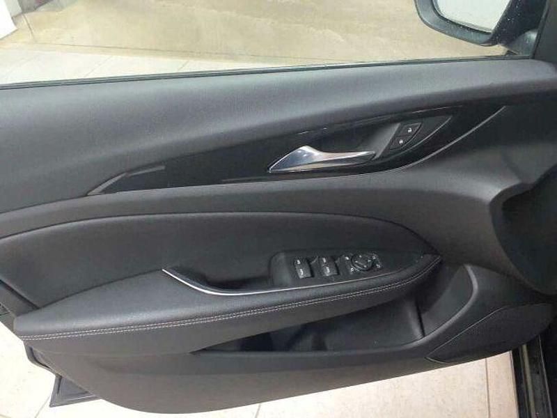 Gebraucht Opel Insignia Elegance 174 PS (127 kW) 2022 Schwarz Kombi