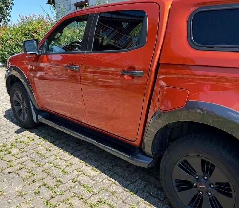 Usado Isuzu D-Max 163 HP (119 kW) 2022 Laranja Pickup