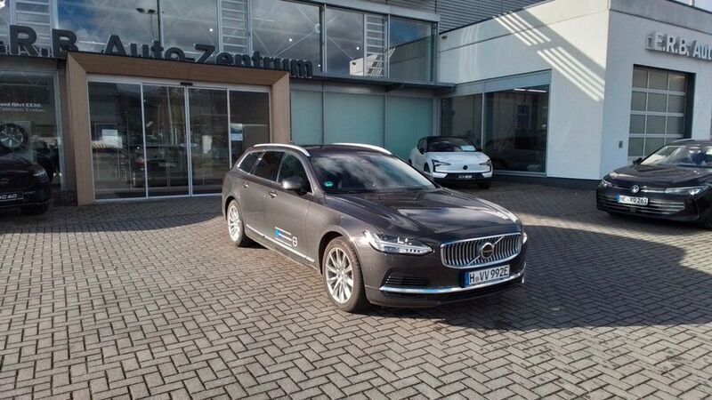Gebraucht Volvo V90 335 PS (246 kW) 2024 Grau Kombi