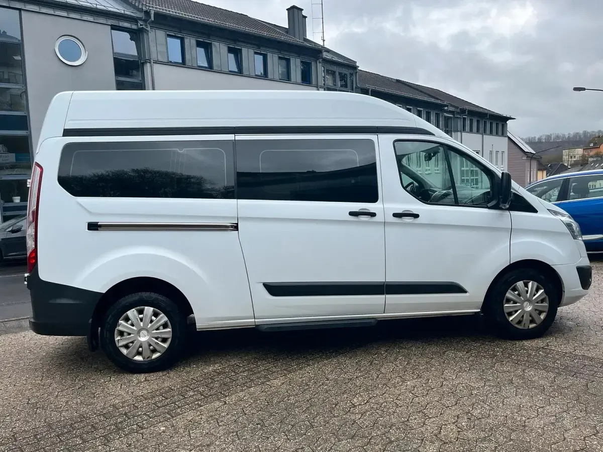 Gebraucht Ford Transit Custom 125 PS (91 kW) 2015 Weiß Van / Kleinbus
