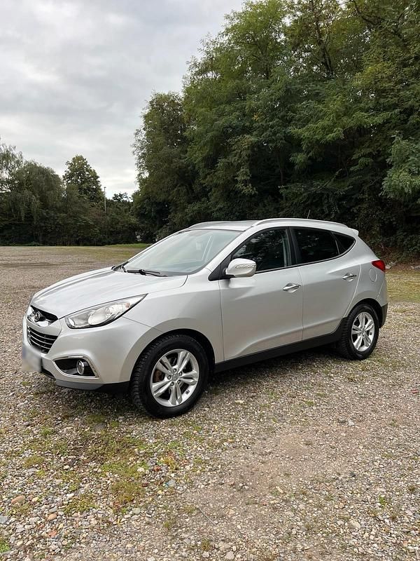 Gebraucht Hyundai ix35 184 PS (135 kW) 2011 Silber SUV