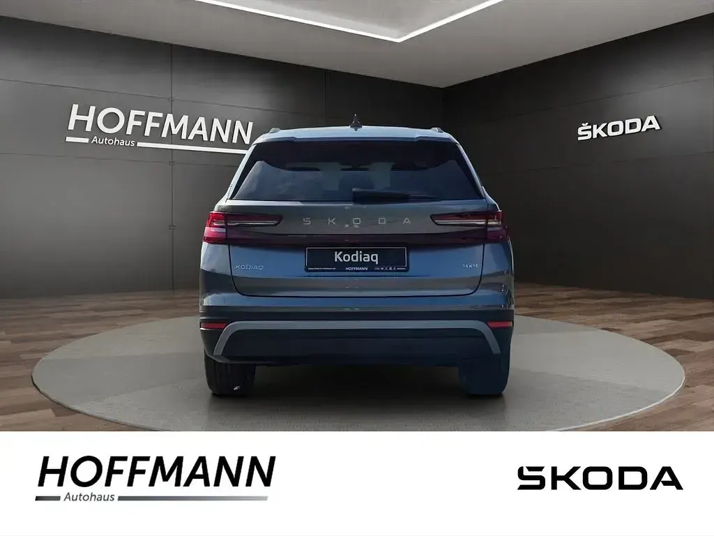 Neu Skoda Kodiaq Selection 193 PS (141 kW) 2026 Grau SUV