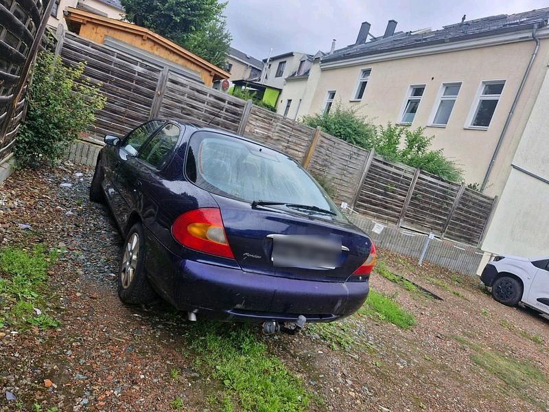 Blau Gebraucht 1998 Ford Mondeo Ghia Limousine | 200 € - Bild 1/4