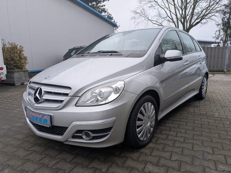 Silber Gebraucht 2009 Mercedes B200 Van / Kleinbus | 999 € - Bild 1/4