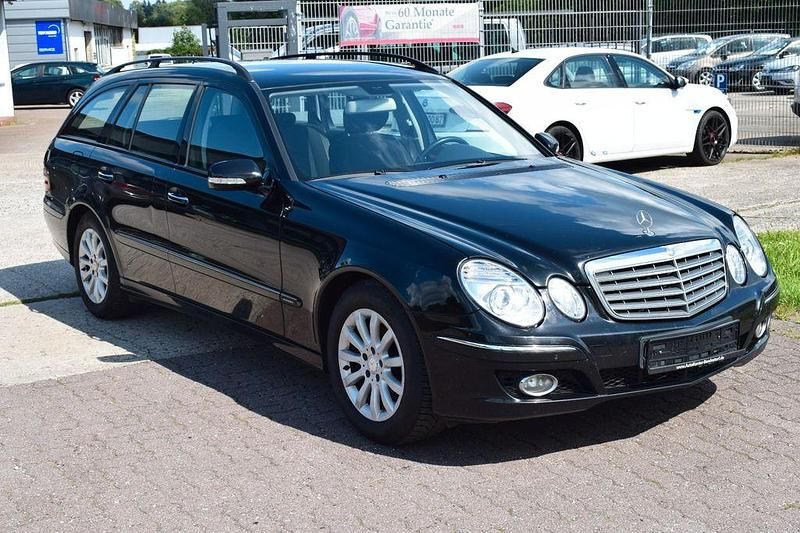Gebraucht Mercedes E220 170 PS (125 kW) 2009 Schwarz Kombi